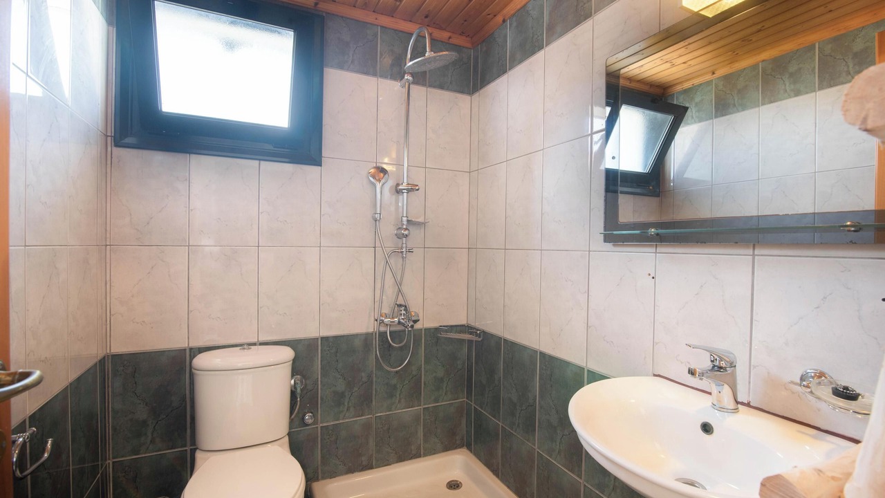 Photo of Bathroom in Arillas