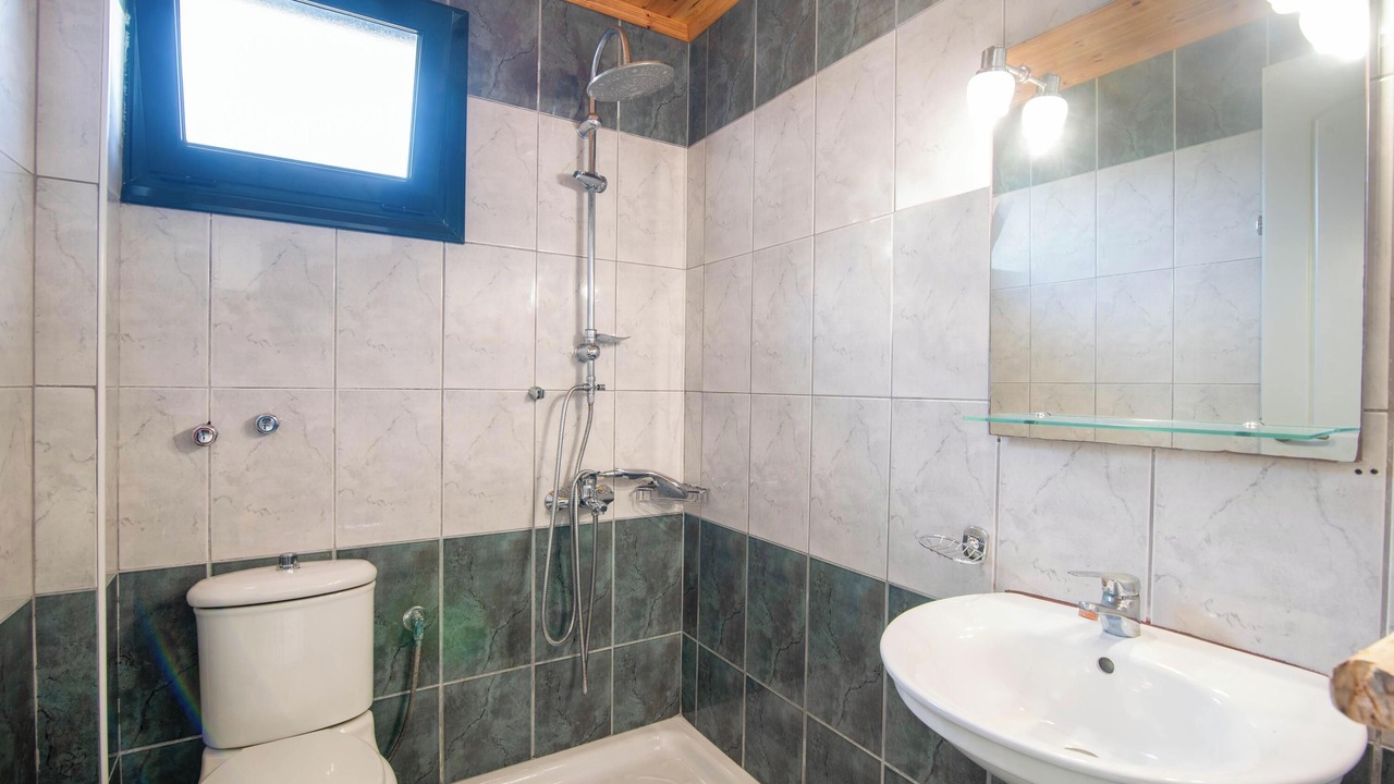 Photo of Bathroom in Arillas