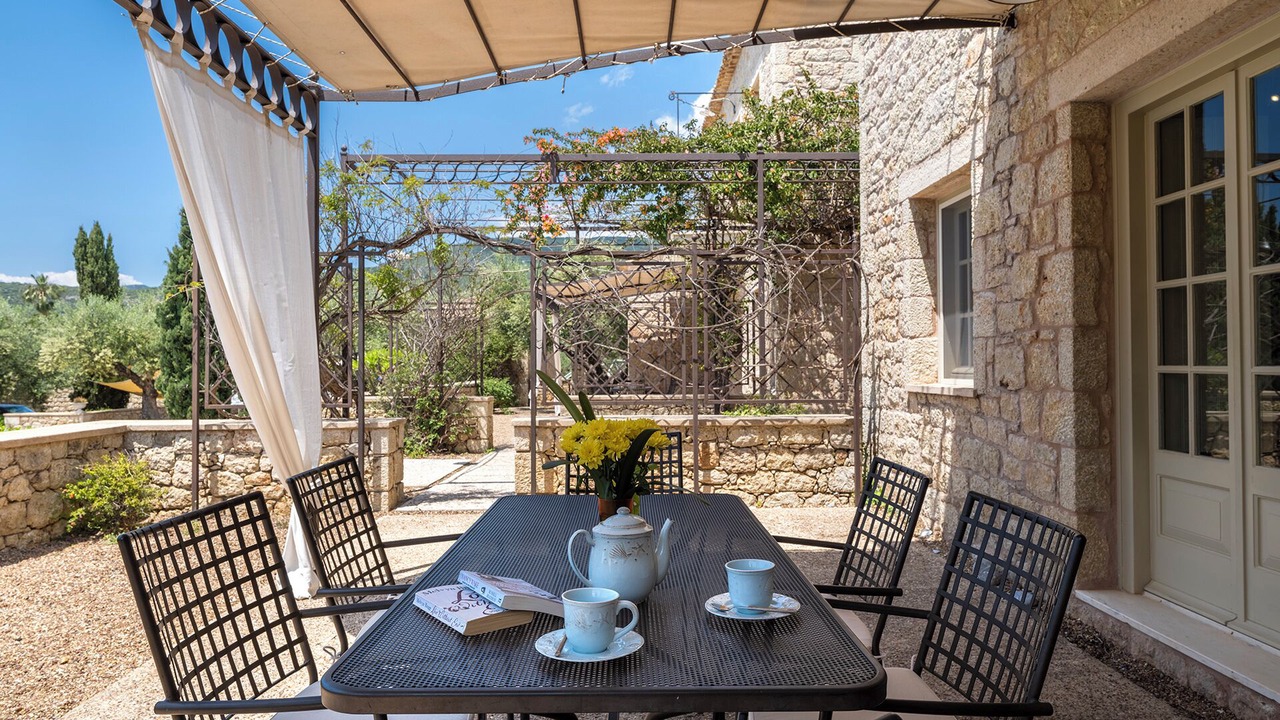 Photo of Patio Balcony in Kardamyli