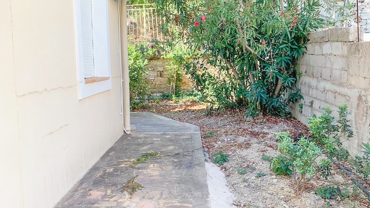 Photo of Outdoor in Ionia