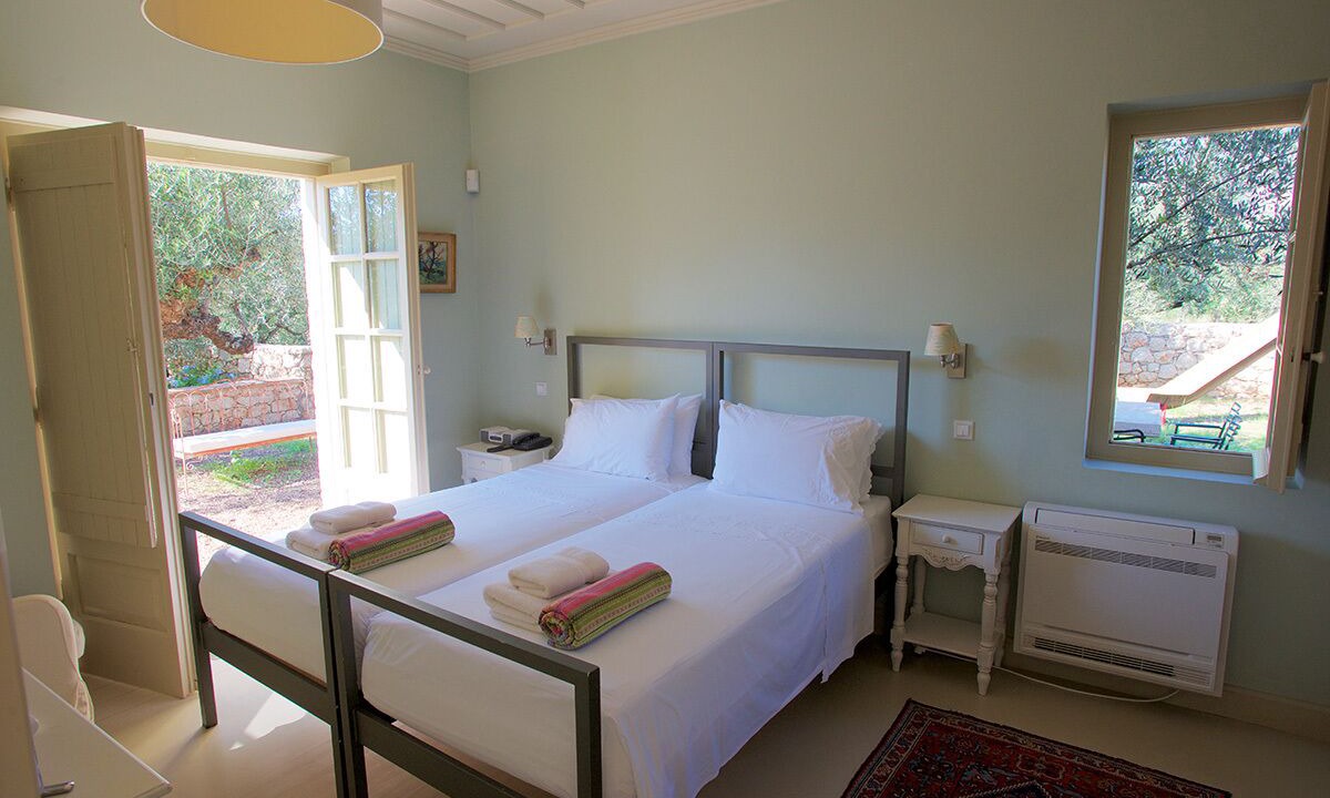 Photo of Bedroom in Kardamyli