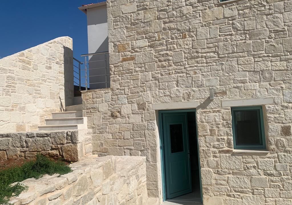 Photo of Outdoor in Douliana