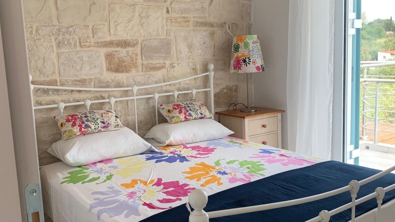 Photo of Bedroom in Douliana