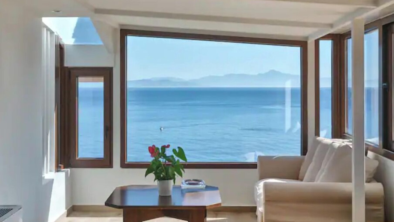 Photo of Livingroom in Ormos Agiou Ioannou