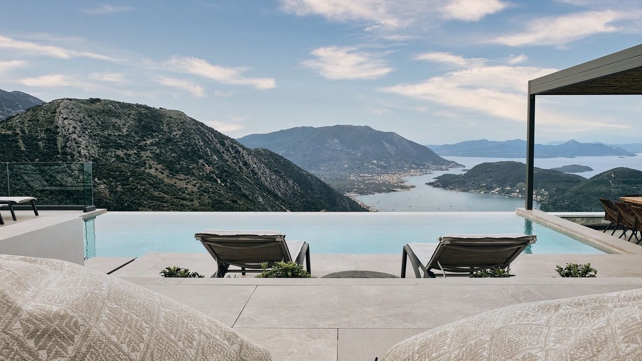 Photo of Outdoor in Evgiros