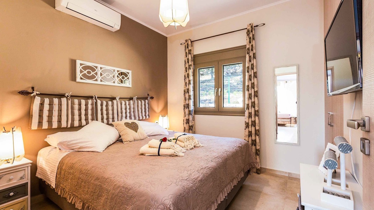 Photo of Bedroom in Monopari