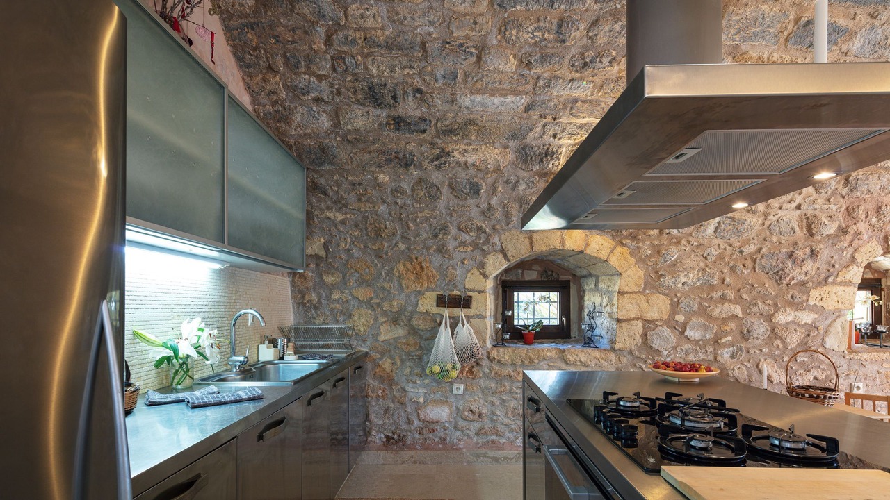 Photo of Kitchen in Chromonastiri