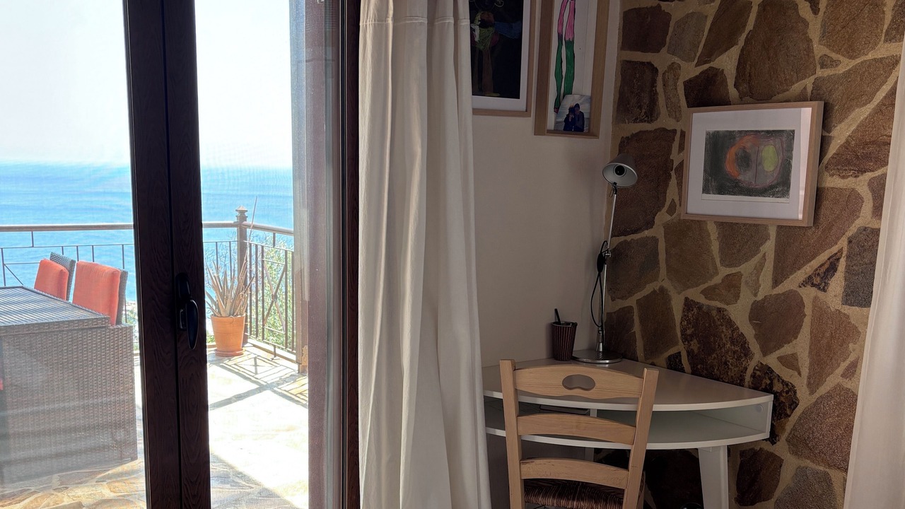 Photo of Bedroom in Glossa