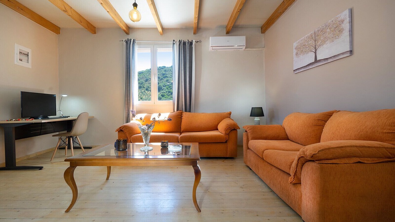 Photo of Livingroom in Kakopetros