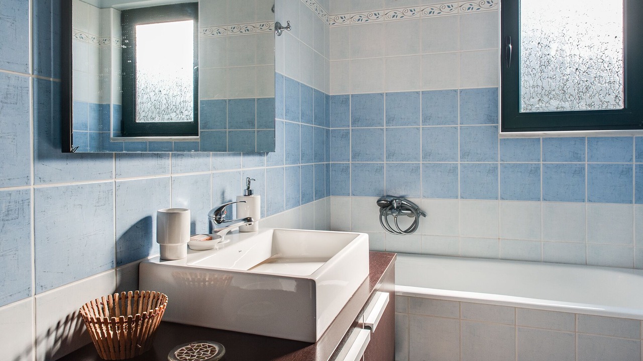 Photo of Bathroom in Exopoli