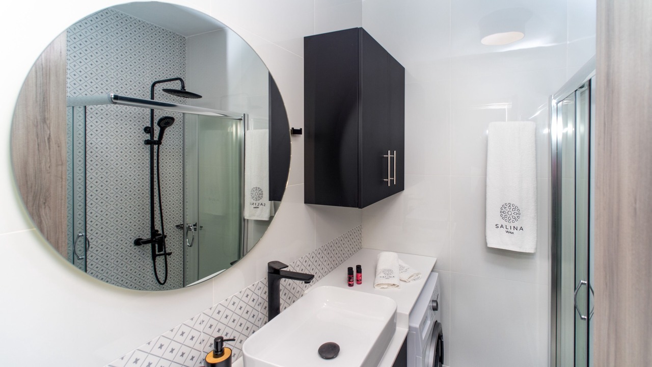 Photo of Bathroom in Volos City Centre