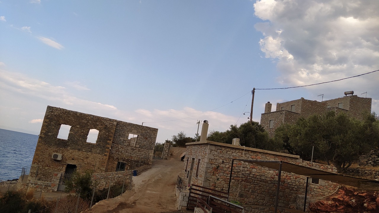 Photo of Outdoor in Omales