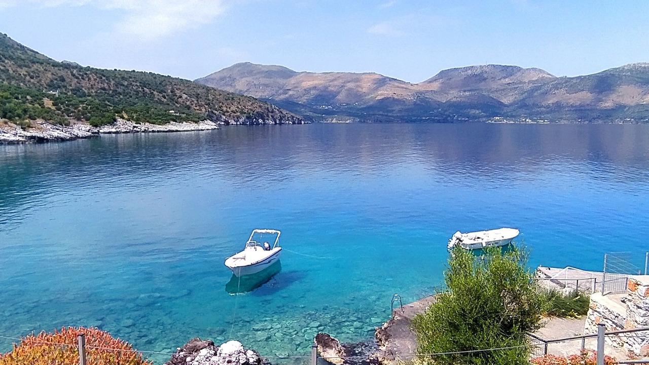 Photo of Others in Omales