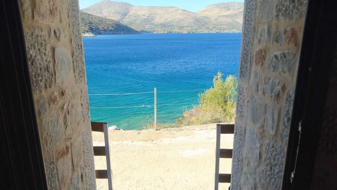 Photo of Others in Omales