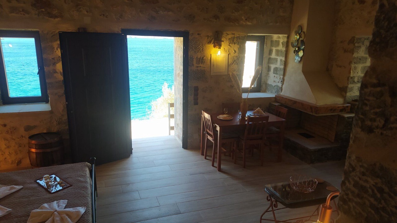 Photo of Others in Omales