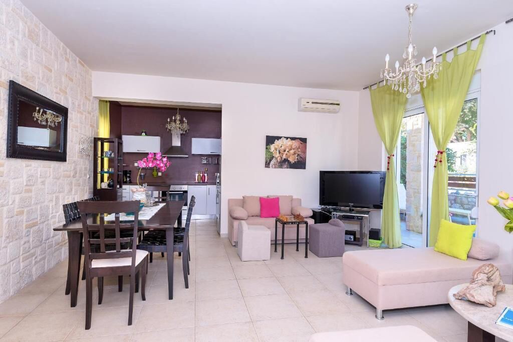 Photo of Livingroom in Nopigia
