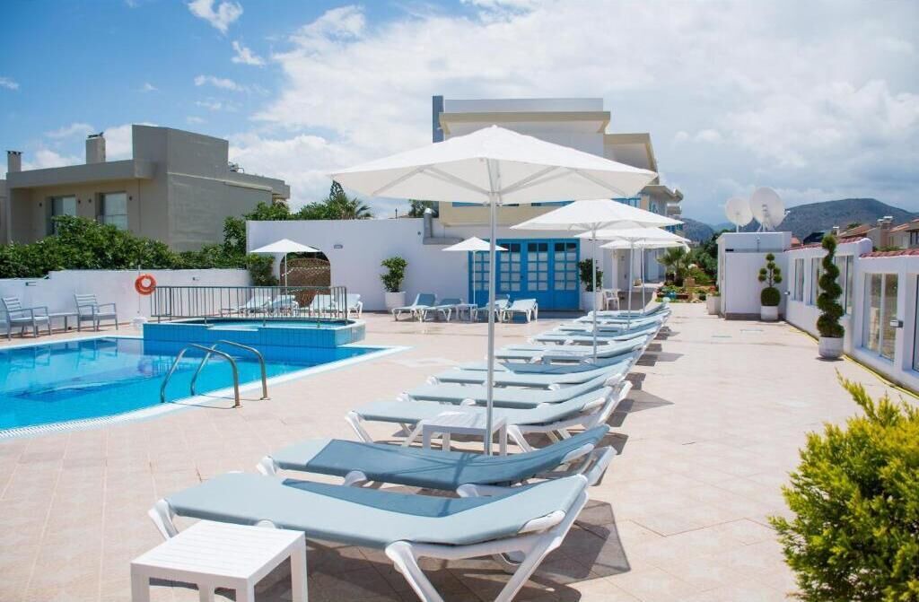 Photo of Outdoor in Aposelemis
