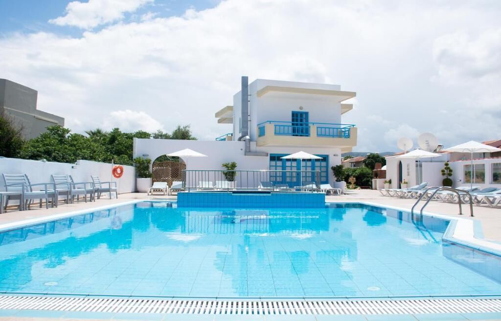 Photo of Outdoor in Aposelemis