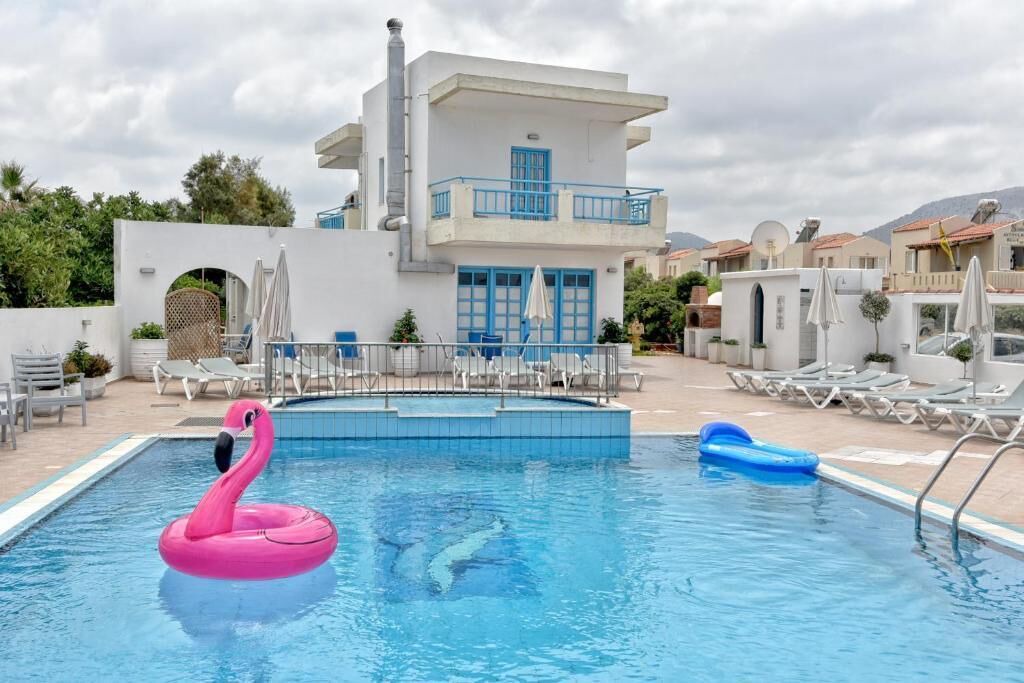 Photo of Outdoor in Aposelemis