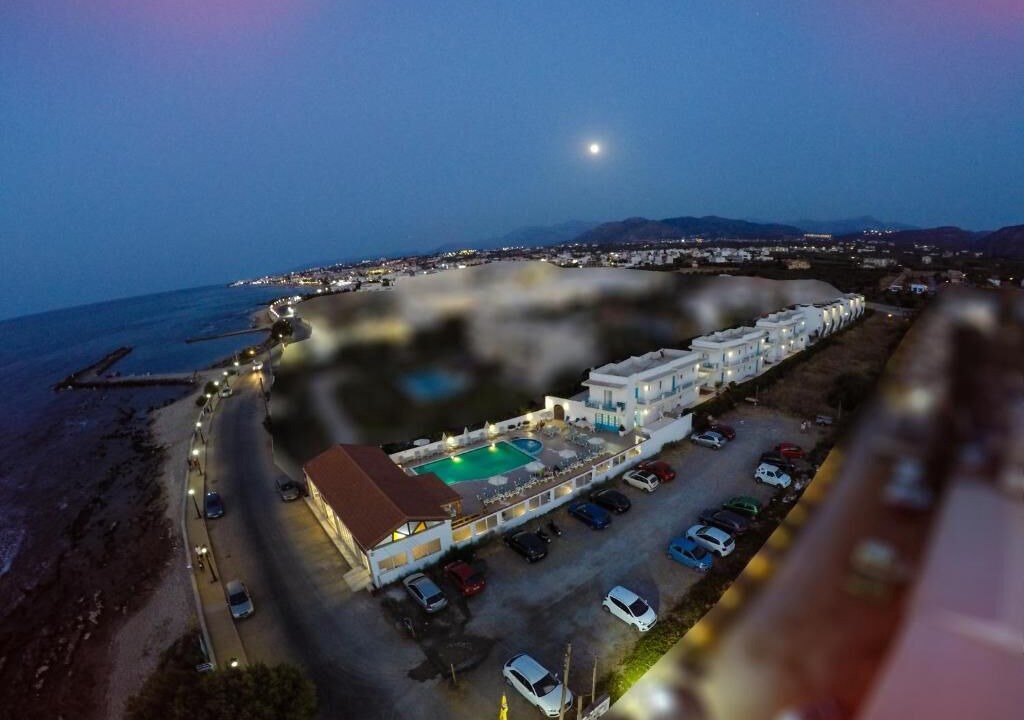 Photo of Outdoor in Aposelemis