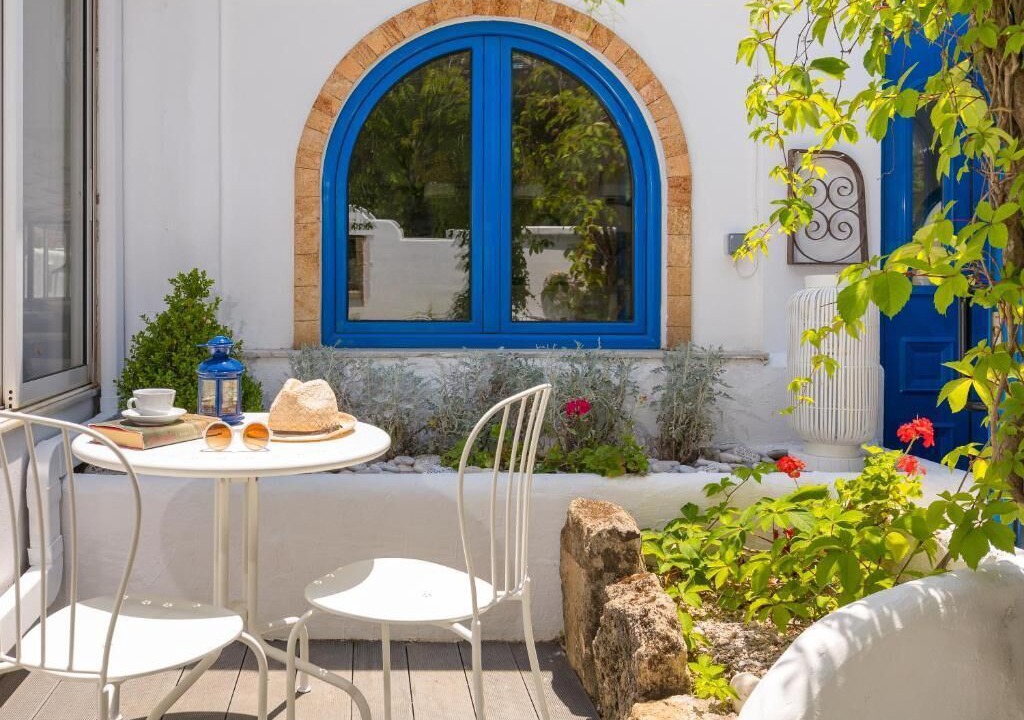 Photo of Outdoor in Ixia