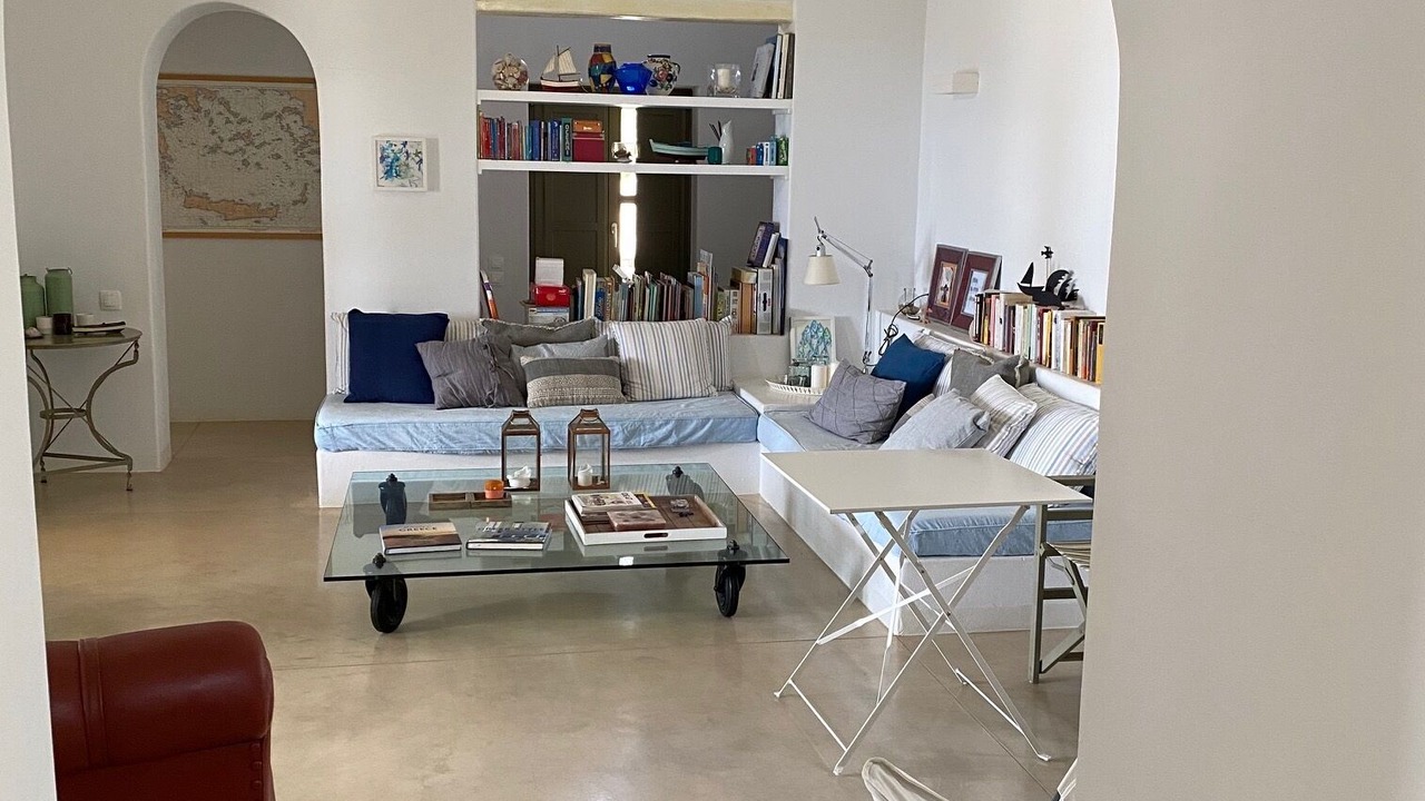 Photo of Livingroom in Tholaria