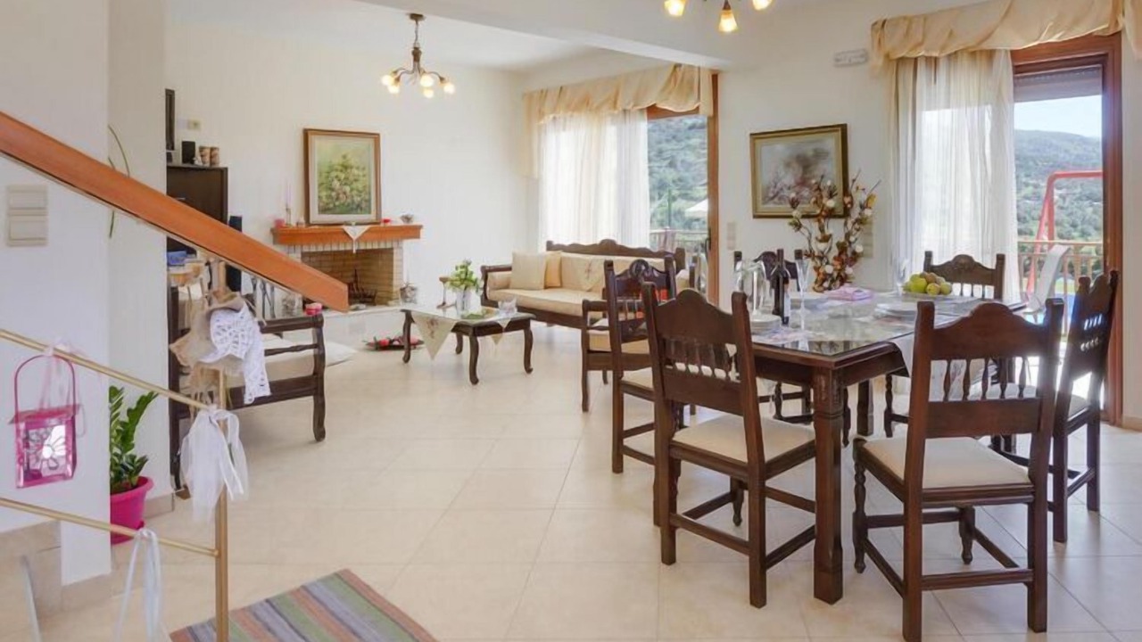 Photo of Livingroom in Triopetra