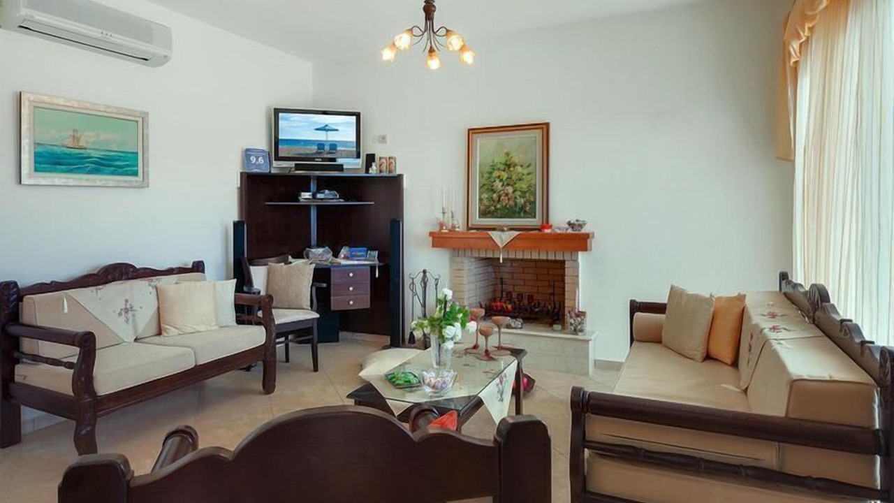 Photo of Livingroom in Triopetra