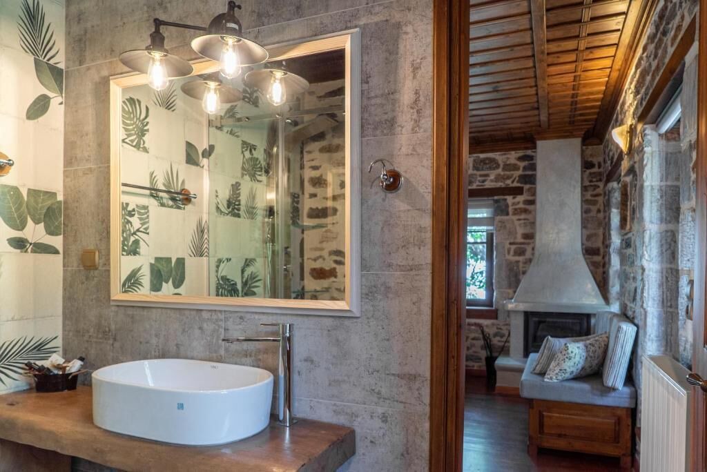 Photo of Bathroom in Tsagarada