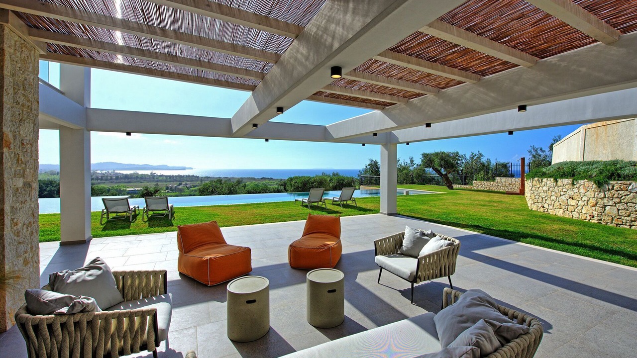 Photo of Patio Balcony in Almiros Beach