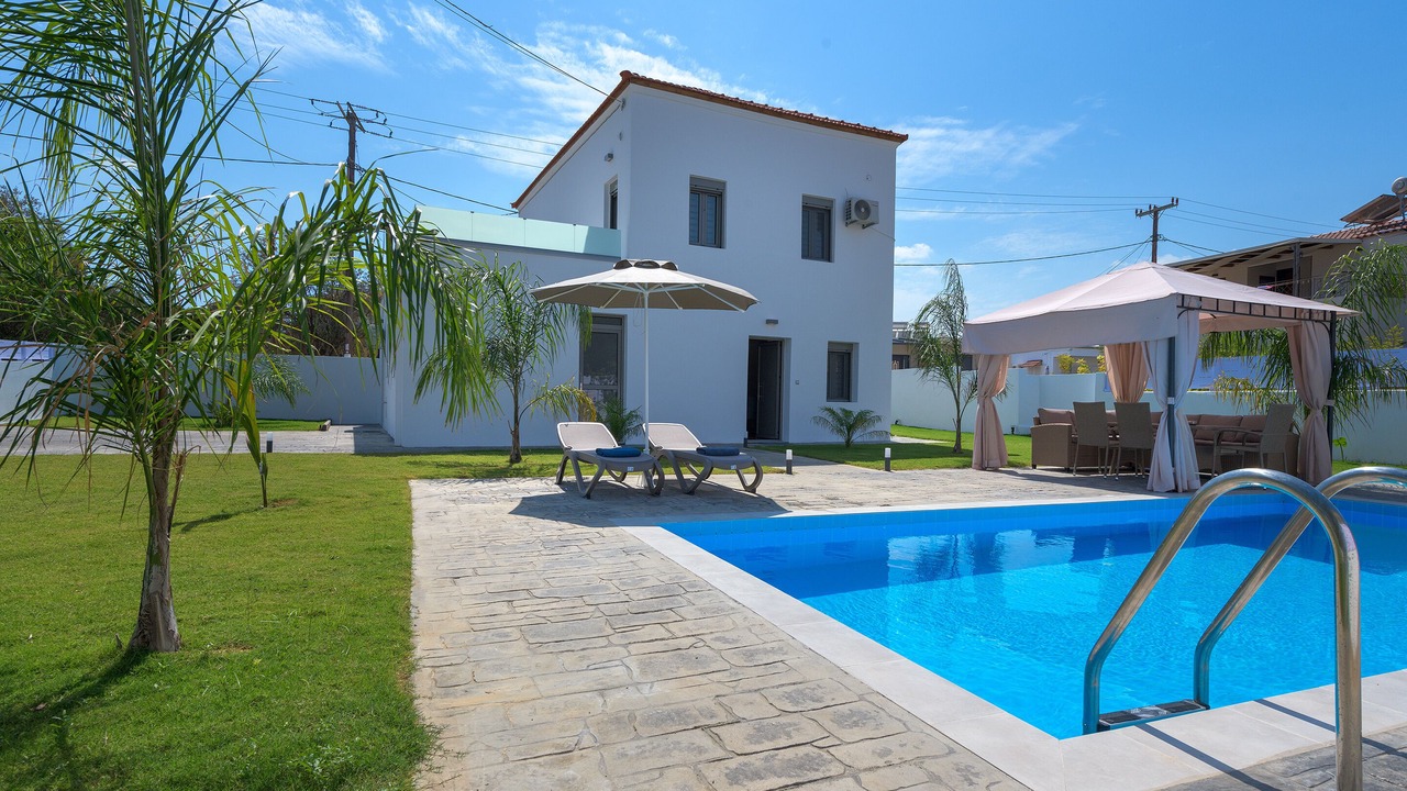 Photo of Outdoor in Ixia