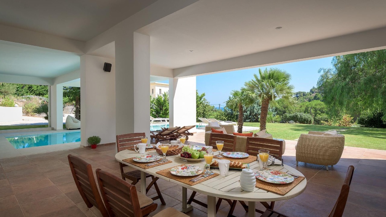 Photo of Outdoor in Ixia