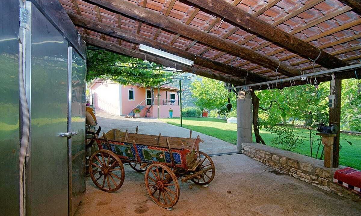 Photo of Outdoor in Trifylia