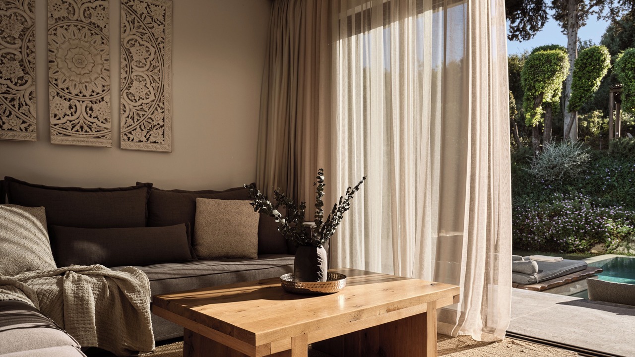 Photo of Bedroom in Neromilos