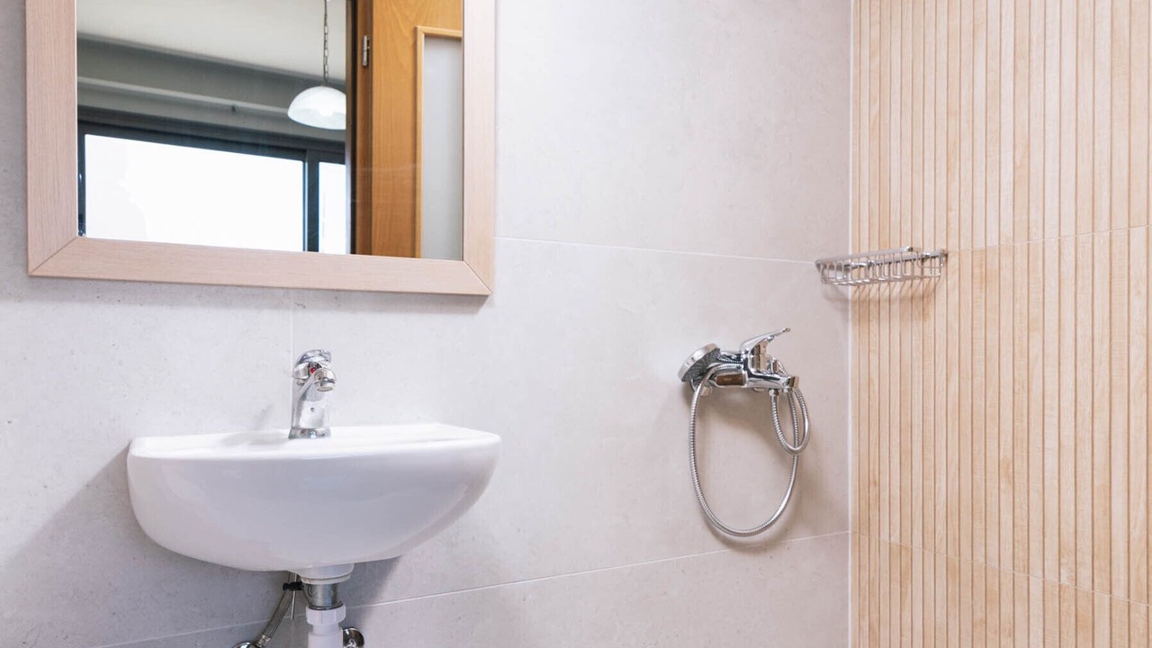Photo of Bathroom in Petrokefalion