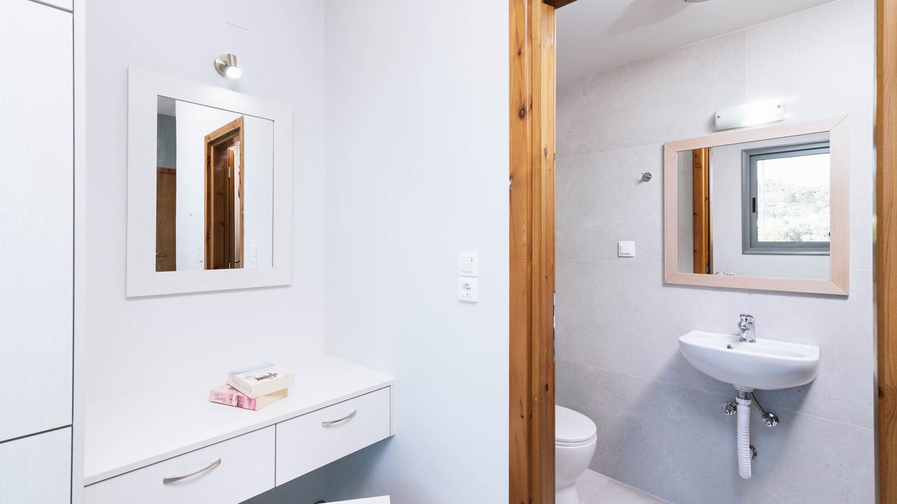 Photo of Bathroom in Petrokefalion