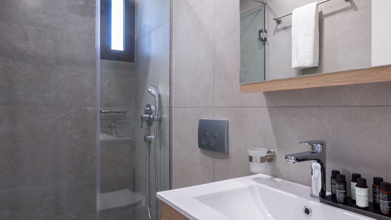 Photo of Bathroom in Exarhia