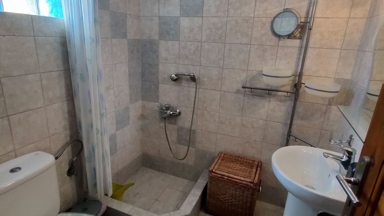 Photo of Bathroom in Eresos