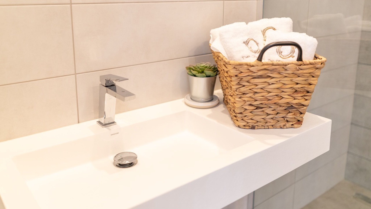Photo of Bathroom in Psathopirgos