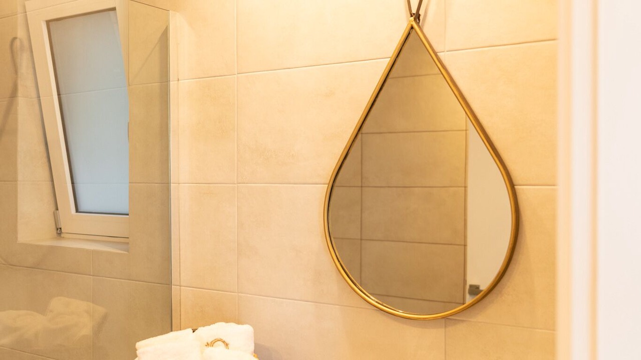 Photo of Bathroom in Psathopirgos