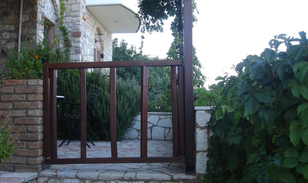 Photo of Patio Balcony in Mathia