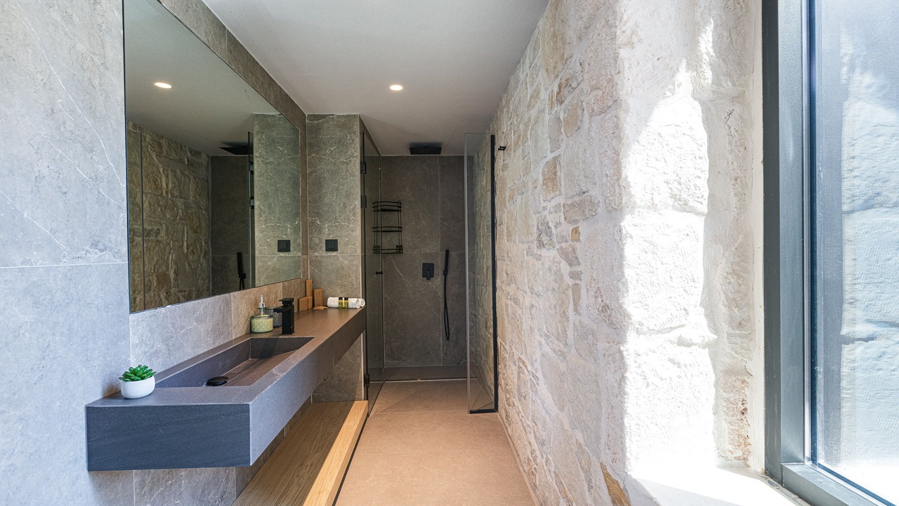 Photo of Bathroom in Halepa