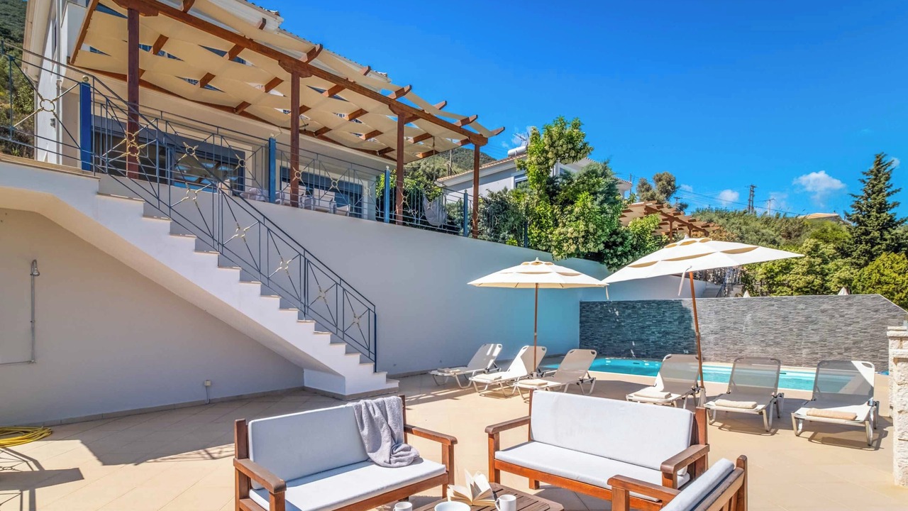 Photo of Patio Balcony in Evgiros