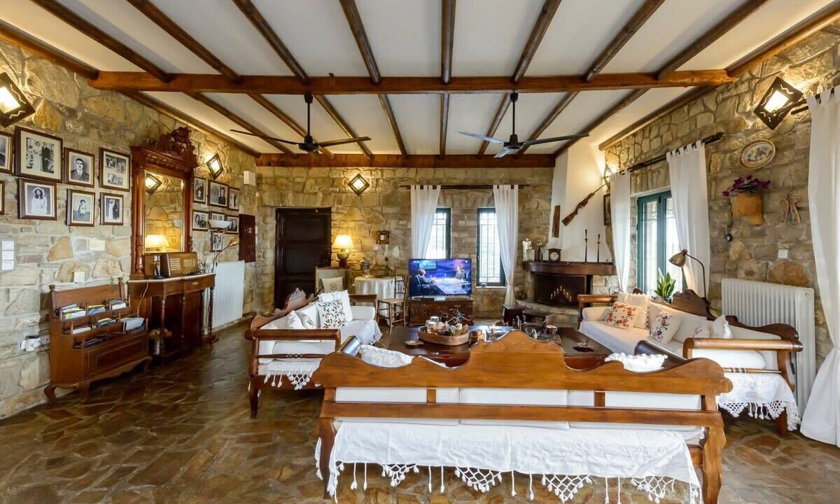 Photo of Bedroom in Mikri Mantineia