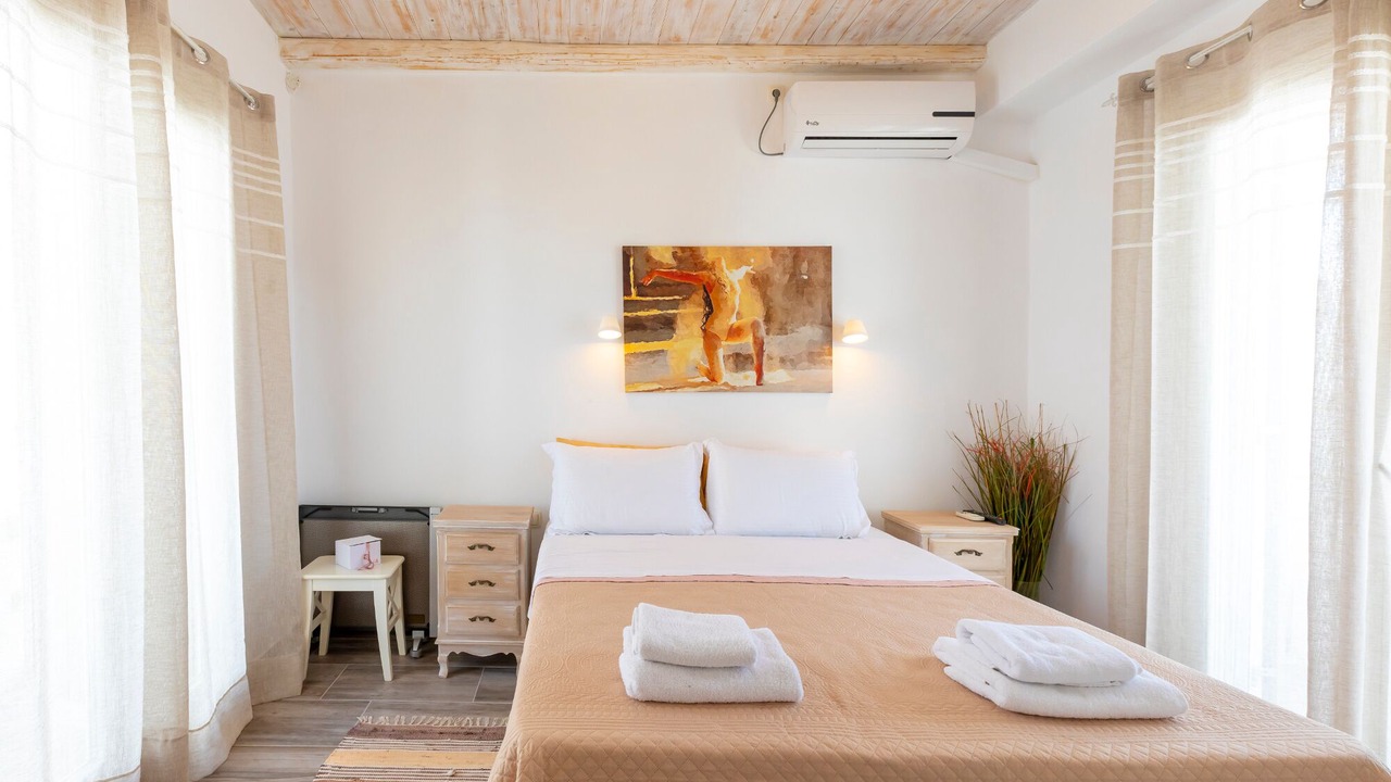 Photo of Bedroom in Naousa