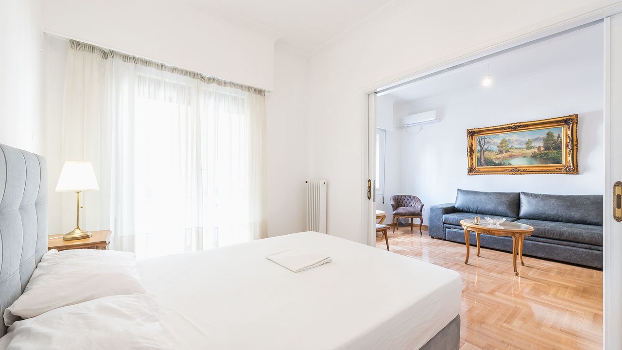Photo of Bedroom in Platia Viktorias