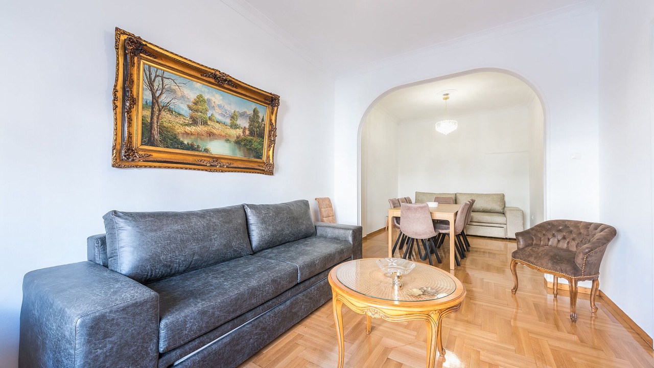 Photo of Livingroom in Platia Viktorias