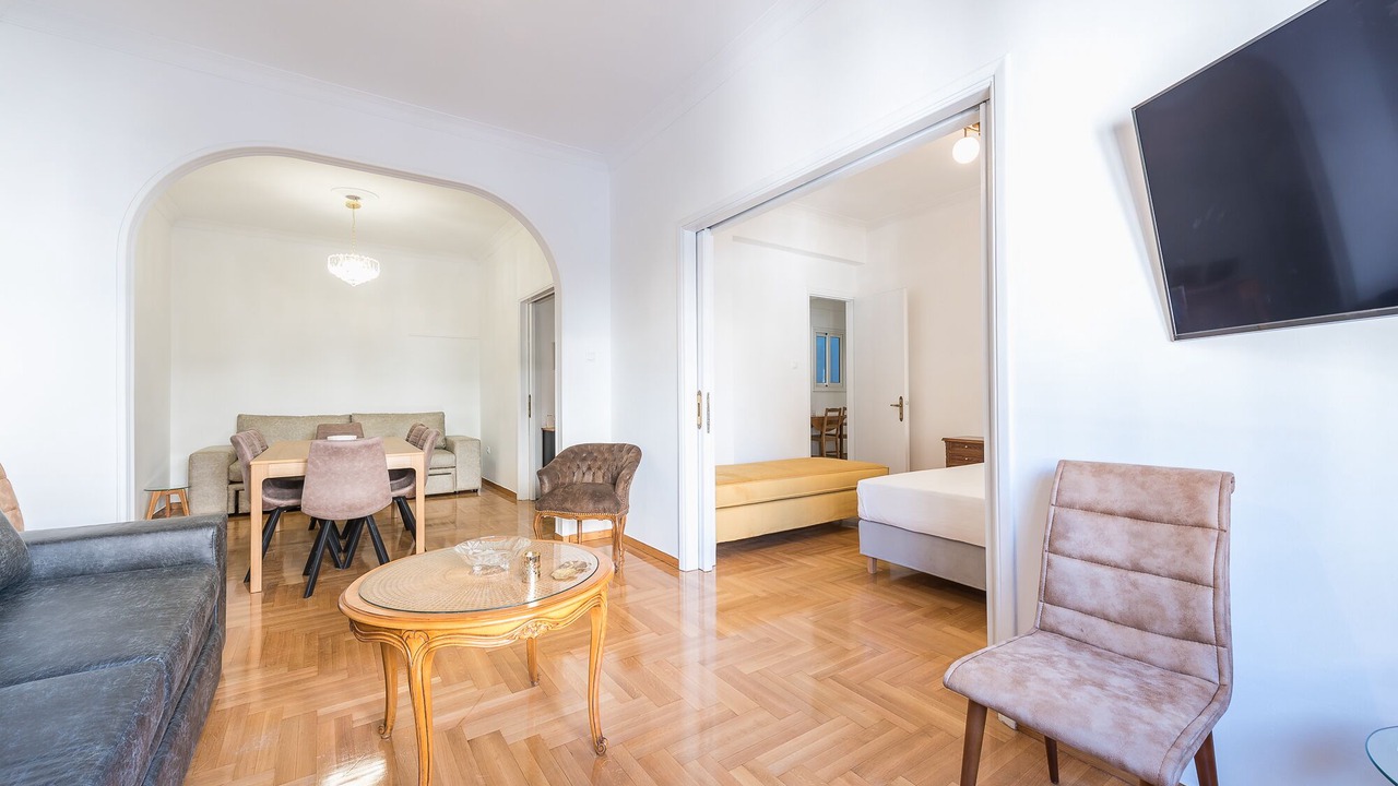 Photo of Livingroom in Platia Viktorias