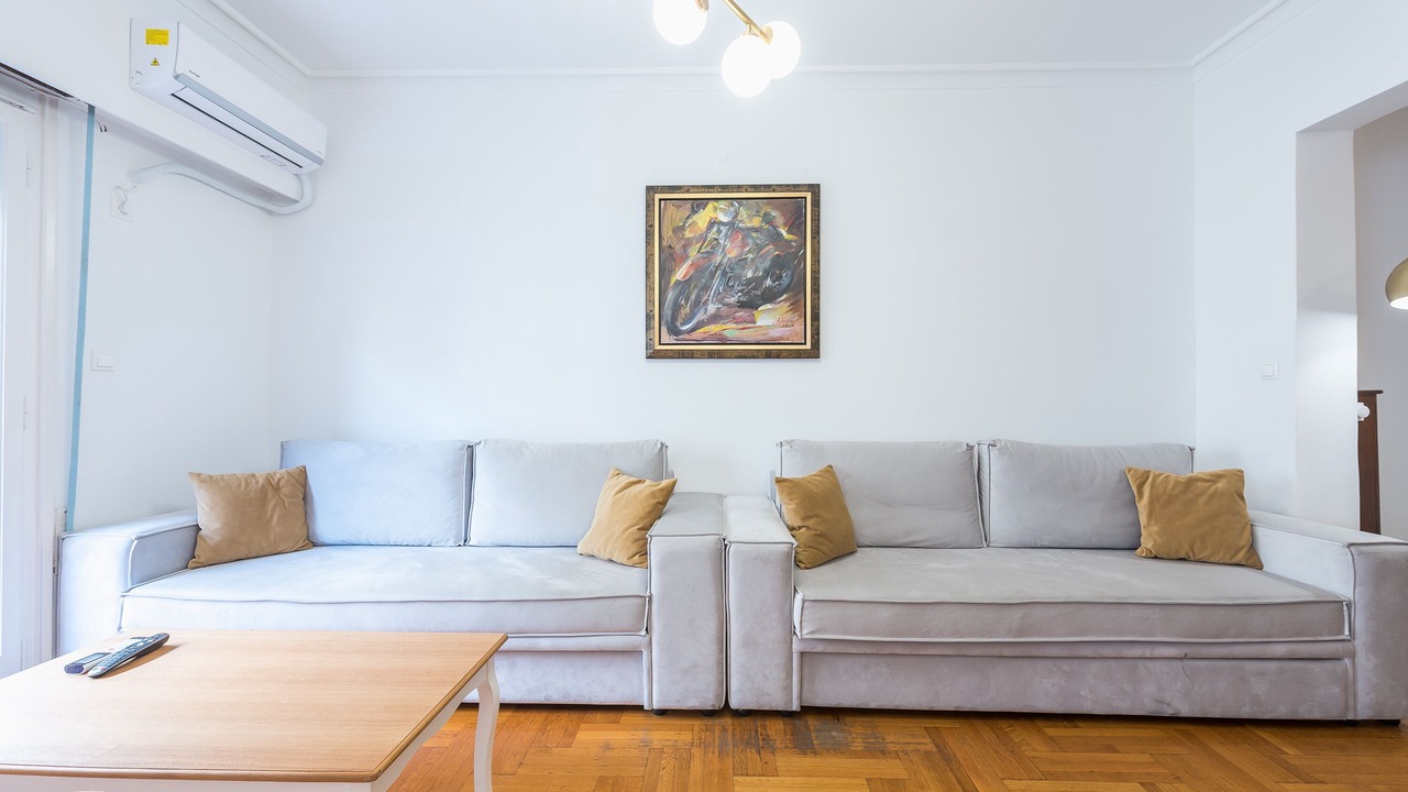 Photo of Livingroom in Platia Viktorias
