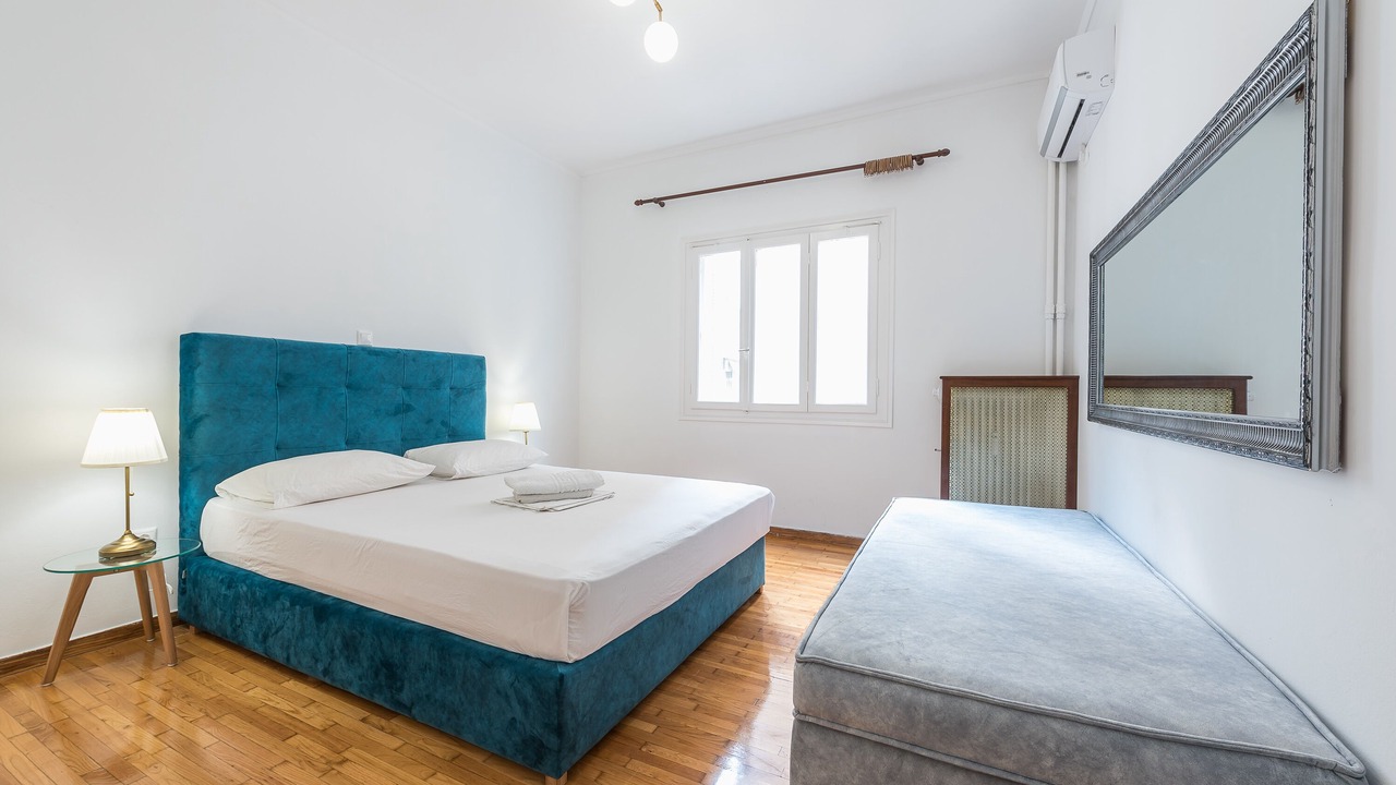 Photo of Bedroom in Platia Viktorias